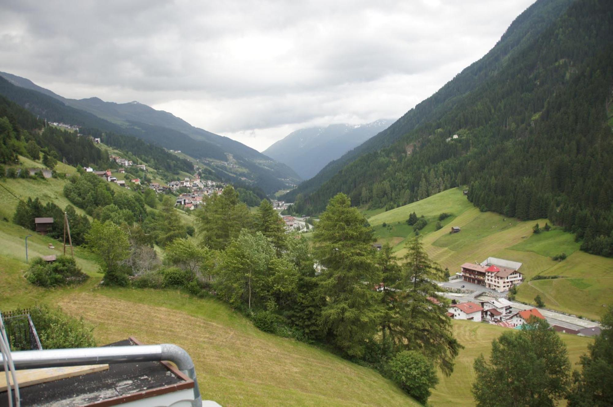 Hotel Apart Garni Dorfblick Kappl  Esterno foto